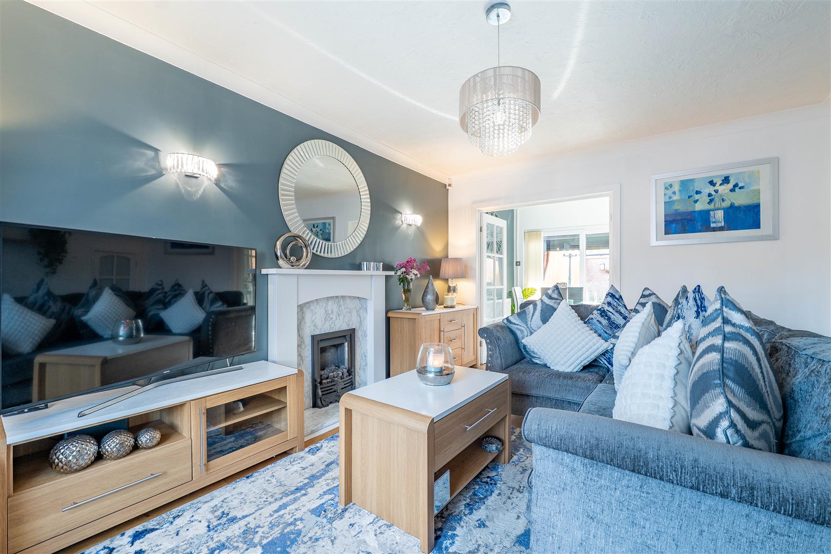 3 bed property in Crawford Avenue, Preston